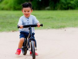 Deretan rekomendasi olahraga anak yang bermanfaat dan seru untuk dilakukan serta menarik agar mereka dapat merasakan manfaatnya.