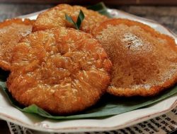 Beberapa kreasi resep kue cucur bersarang mulai dari cucur gula merah hingga cucur pandan yang dapat kamu praktikkan.