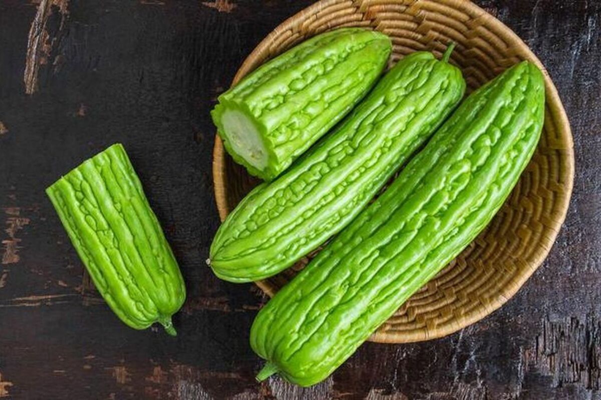 Salah satu tips masak pare adalah memilih pare dengan tepat.