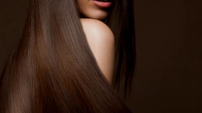 Beberapa cara meluruskan rambut yang bisa kalian lakukan secara alami di rumah bahkan untuk pemula sekalipun.