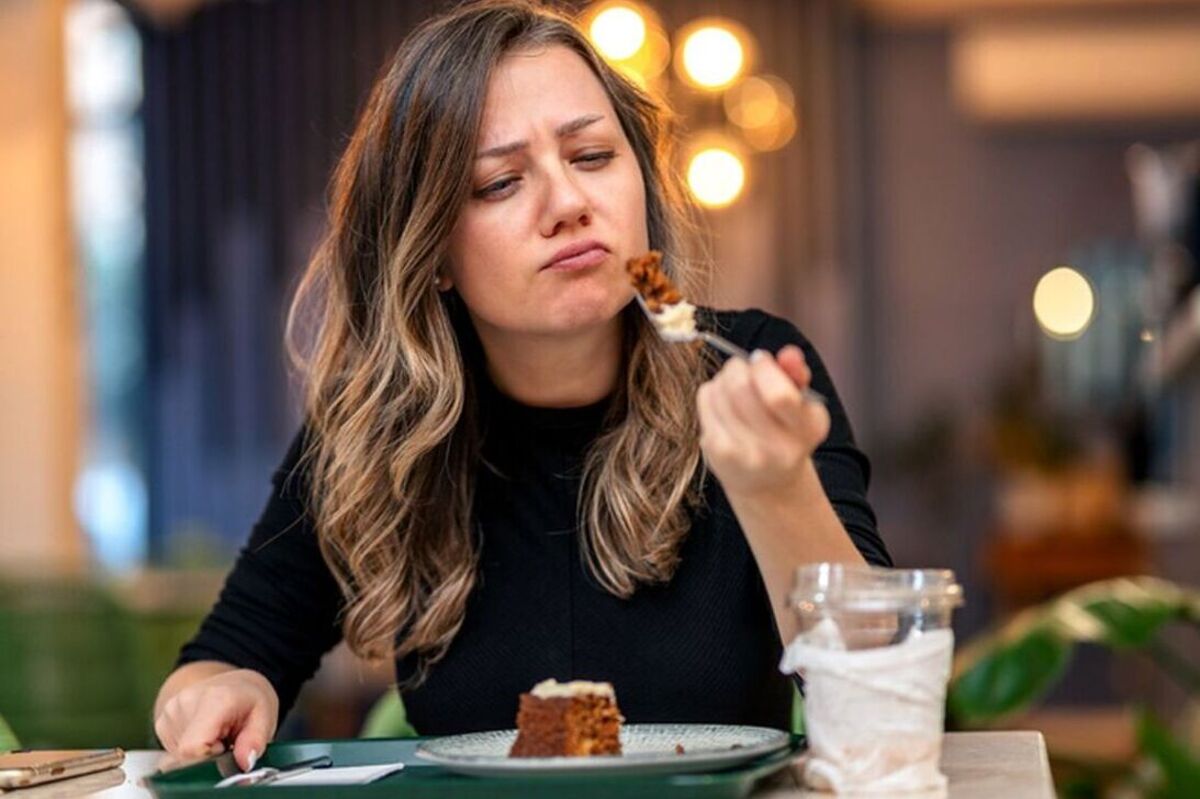 Artikel ini membahas mengenai beberapa cara mengatasi picky eater pada orang dewasa yang harus Anda pahami.