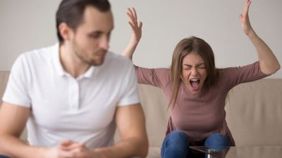 Cara mengendalikan marah yang dapat membantu Anda mengatasi faktor penyebab kemarahan dan masalah emosional lainnya.