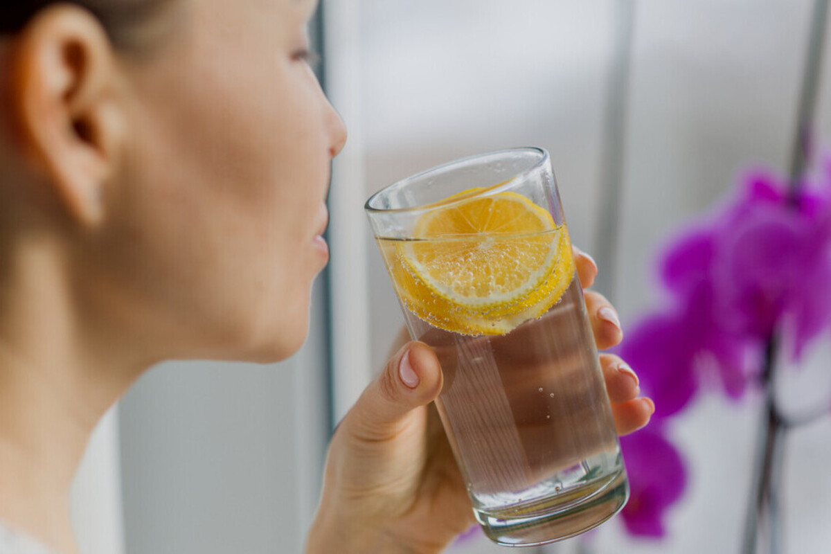 Beberapa manfaat air lemon yang ternyata sangat baik untuk kesehatan.