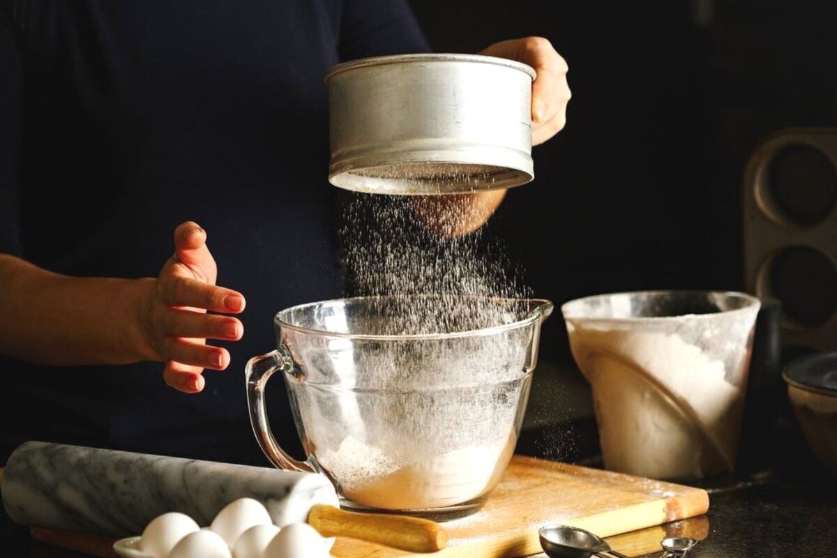 Tips baking penting lainnya untuk pemula yaitu harus bersabar.