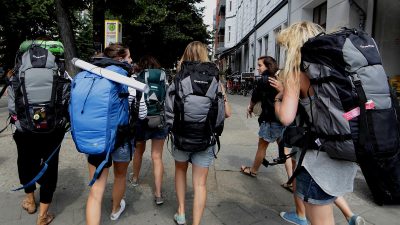 Artikel kali ini membahas mengenai beberapa tips liburan backpacker untuk para pemula yang harus anda simak.