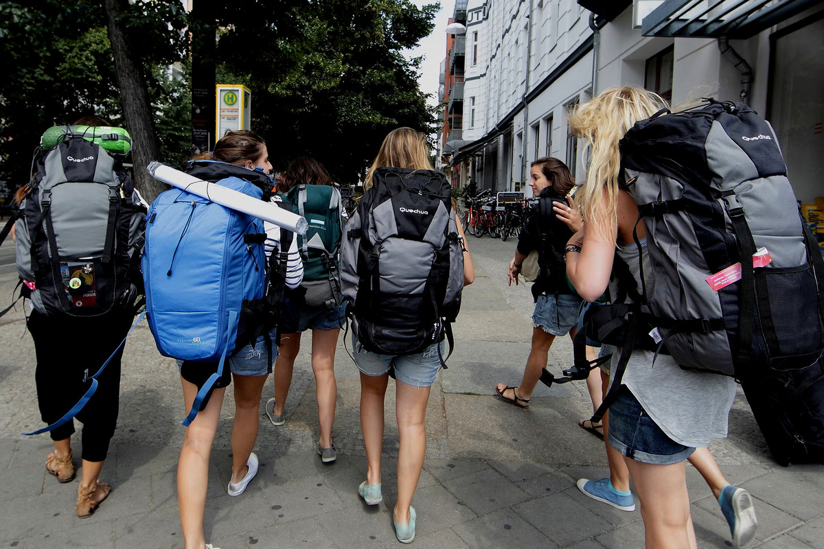 Artikel kali ini membahas mengenai beberapa tips liburan backpacker untuk para pemula yang harus anda simak.
