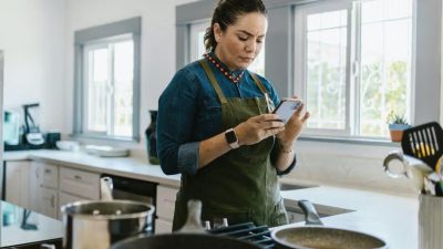 Artikel kali ini membahas mengenai beberapa tips memasak sederhana yang cocok di aplikasikan oleh para chef atau koki pemula.