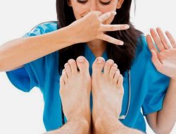 Artikel ini membahas beberapa cara menghilangkan bau kaki secara mandiri yang dijamin ampuh untuk hilangkan bau kaki.