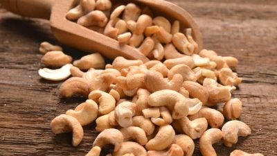 Artikel kali ini membahas mengenai beberapa manfaat kacang mete yang baik untuk kesehatan yang harus anda pahami.