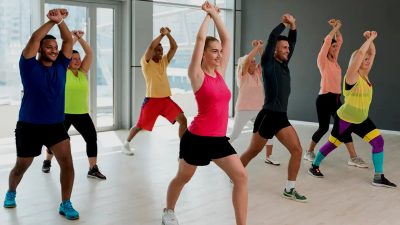 Artikel ini membahas mengenai beberapa manfaat zumba yang baik untuk kesehatan tubuh dan juga kesehatan mental.