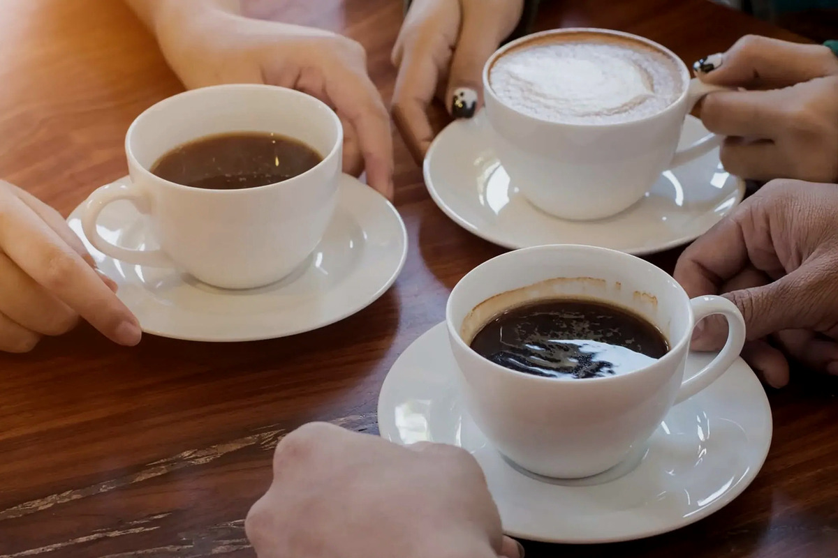 Artikel ini membahas mengenai apakah benar minum kopi perut kosong berbahaya bagi tubuh atau tidak yang harus pecinta kopi pahami.