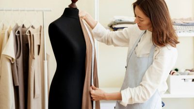 Beberapa tips untuk desainer junior yang bisa dipraktekan terutama oleh para pemula yang dikutip dari beberapa sumber.