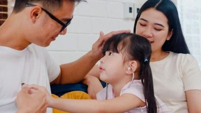 Artikel kali ini sangat penting untuk orang tua karena membahas mengenai perbedaan parenting pada orang tua Asia vs orang tua Barat.