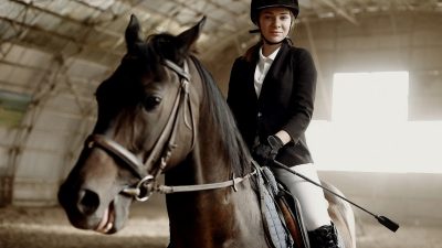 Artikel kali ini sangat menarik karena membahas detail mengenai beberapa dampak berkuda untuk fisik manusia yang perlu kita ketahui.