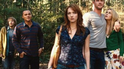 Pembahasan beberapa rekomendasi film horor komedi terbaik sepanjang masa yang harus Anda coba tonton bersama teman atau keluarga.