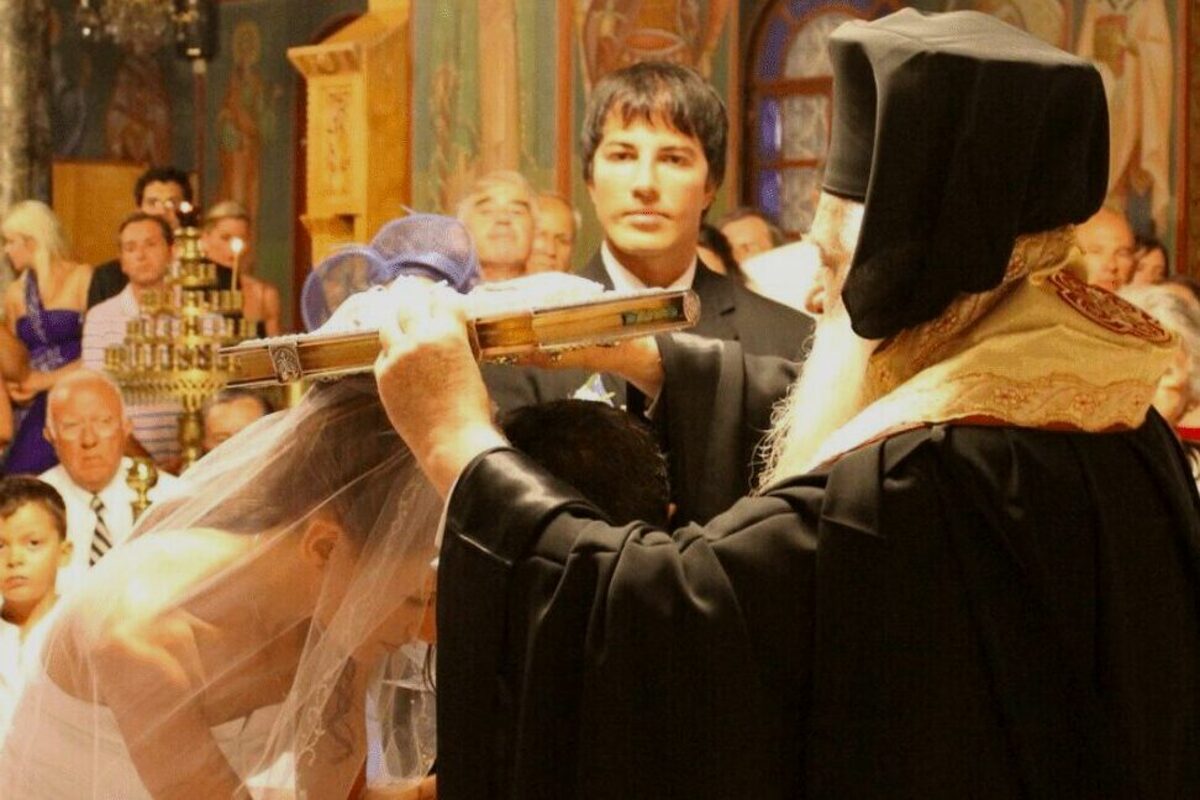 Artikel kali ini membahas mengenai 5 tradisi pernikahan unik dari seluruh dunia yang sangat menarik untuk dibahas.