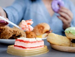 Artikel kali ini membahas mengenai beberapa cara untuk atasi kelelahan saat menstruasi dengan memakan berbagai jenis makanan.