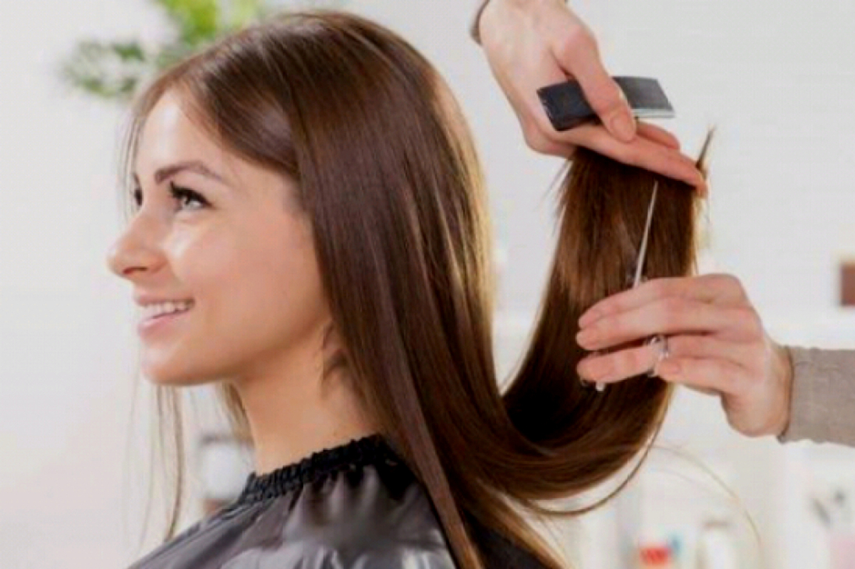 Artikel kali ini menjelaskan tentang beberapa manfaat potong rambut untuk wanita lengkap dengan tips menjaga kesehatan rambut wanita.