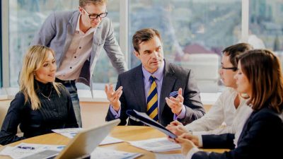 Artikel ini membahas mengenai beberapa tips dan juga cara menjadi PR consultant yang harus diperhatikan dan dipahami.