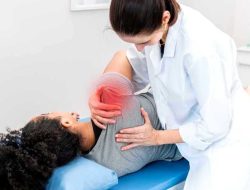 Artikel kali ini membahas mengenai beberapa penyebab bunyi klik dan juga letupan yang sering terjadi pada bahu kita.