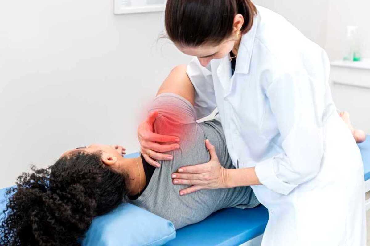 Artikel kali ini membahas mengenai beberapa penyebab bunyi klik dan juga letupan yang sering terjadi pada bahu kita.