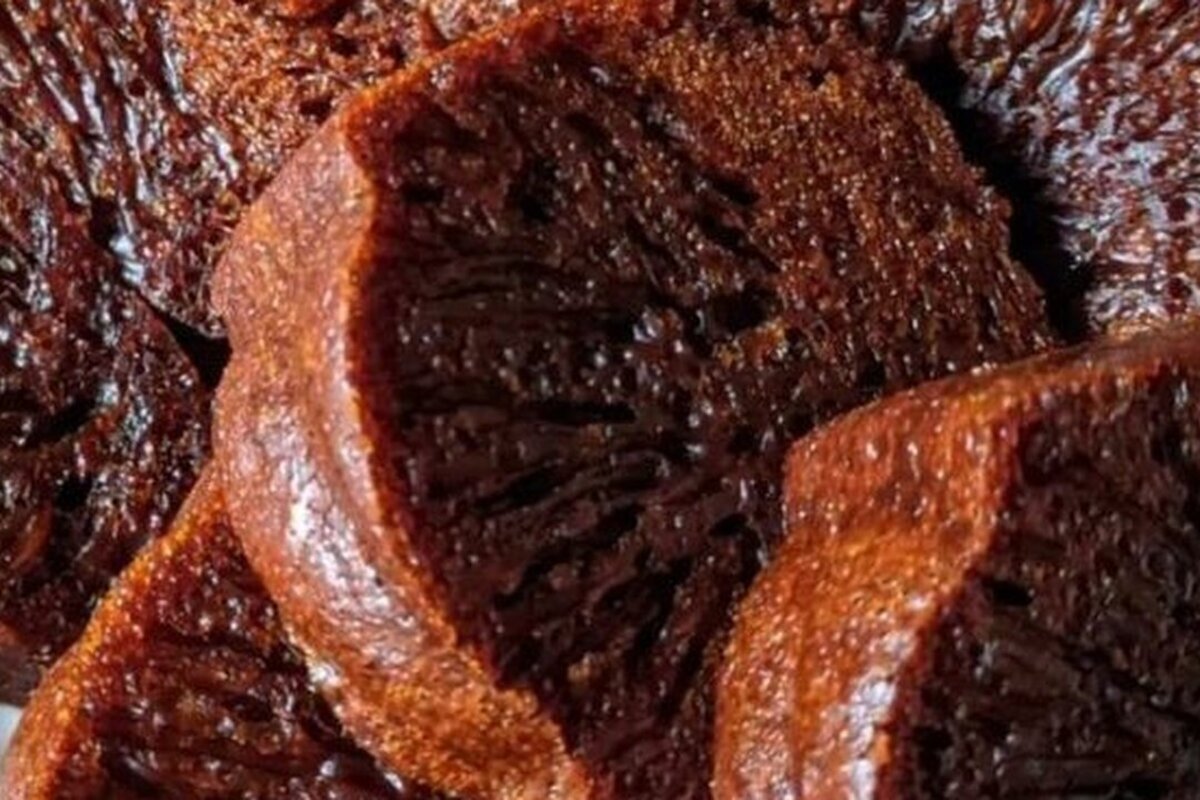 Artikel kali ini mungkin akan menyadarkan Anda bahwa ada beberapa makanan tradisional Indonesia yang sudah mulai punah.