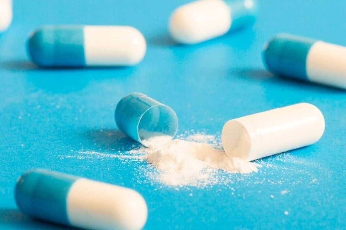 Artikel kali ini membahas tentang pentingnya menghabiskan antibiotik yang telah diresepkan dokter Anda demi kebaikan tubuh.