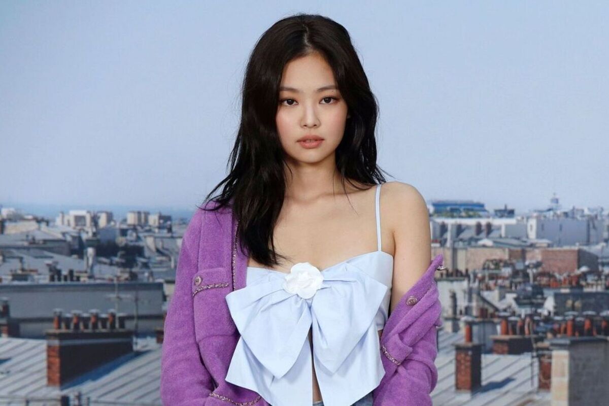 Artikel ini membahas mengenai beberapa tips memilih model rambut yang sesuai dengan bentuk wajah dan bisa Anda coba saat mengunjungi salon.