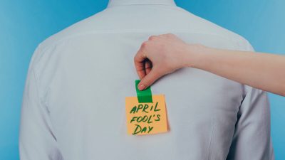 Artikel kali ini sangat menarik karena membahas mengenai makna April mop lengkap dengan asal-usulnya yang bisa kalian ketahui.