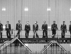 Seutas kisah perjalanan SEVENTEEN yang berhasil kembali perpanjang kontrak Bersama Pledis Entertainment dengan anggota lengkap yaitu 13 orang.