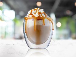 Artikel kali ini membahas mengenai beberapa manfaat sea salt untuk ditambahkan pada minuman terutama kopi.
