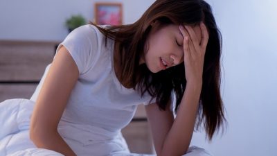 Artikel kali ini membahas mengenai beberapa pembahasan migrain lengkap dengan gejala umumnya yang perlu kita perhatikan.