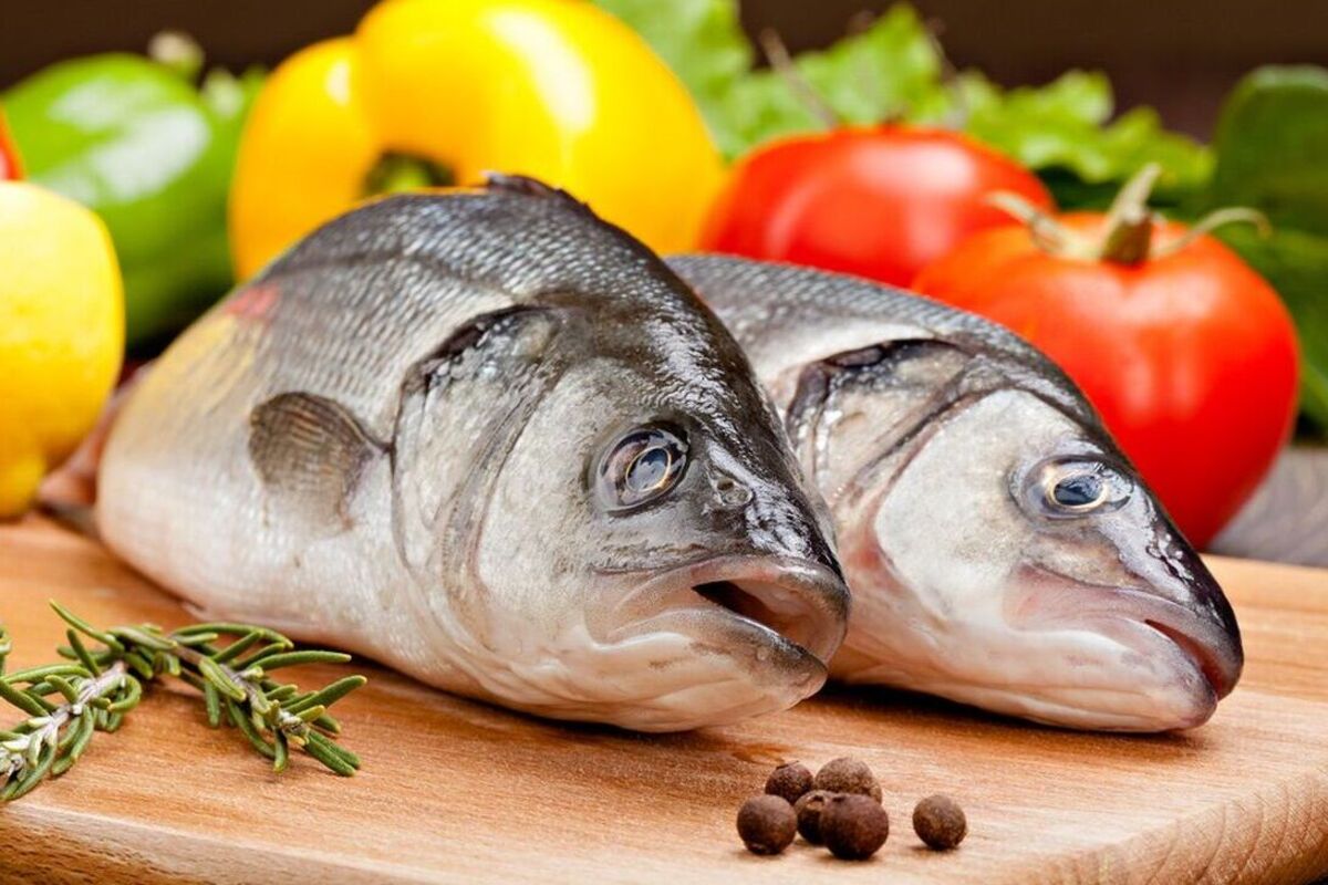 Artikel kali ini membahas mengenai beberapa tips dan cara memilih ikan segar saat berbelanja baik di supermarket maupun pasar tradisional.