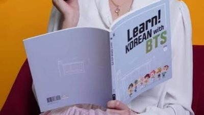 Artikel kali ini membahas mengenai beberapa sisi positif menjadi penggemar K-Pop di semua kalangan yang bisa kalian ketahui.
