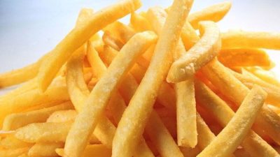 Artikel kali ini membahas mengenai beberapa tips membuat kentang goreng renyah dan anti-gagal yang bisa kalian coba.