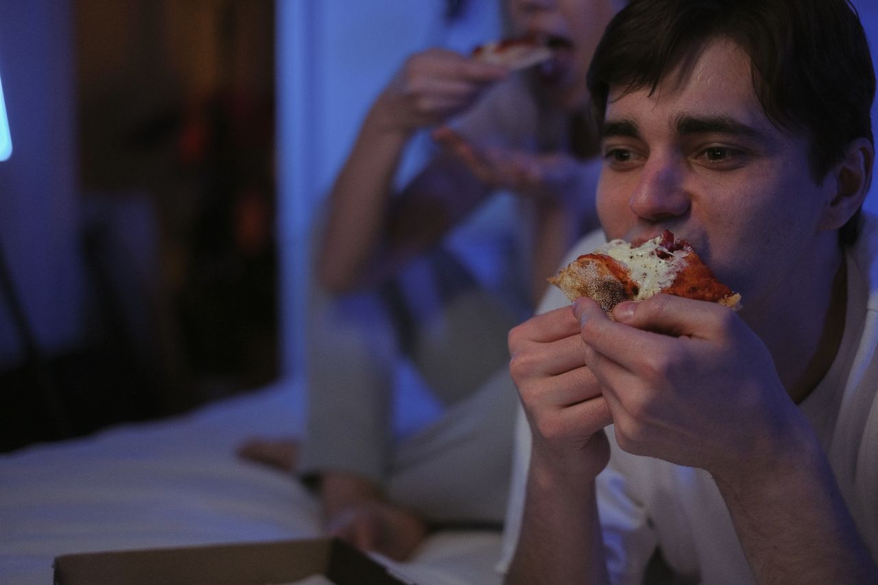 Begadang Dapat Memicu Nafsu Makan yang Tak Terkendali (pexels)