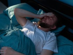 Ilustrasi lelah setelah bangun tidur / iStockphoto