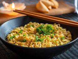 Mangkuk Mie Instans / pexels-guvo59