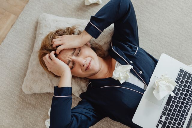 Seorang wanita frustasi / pexels-karola-g