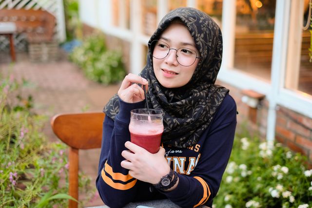 Ilustrasi Menikmati Minuman Manis dengan Bijak / pexels-wancukz